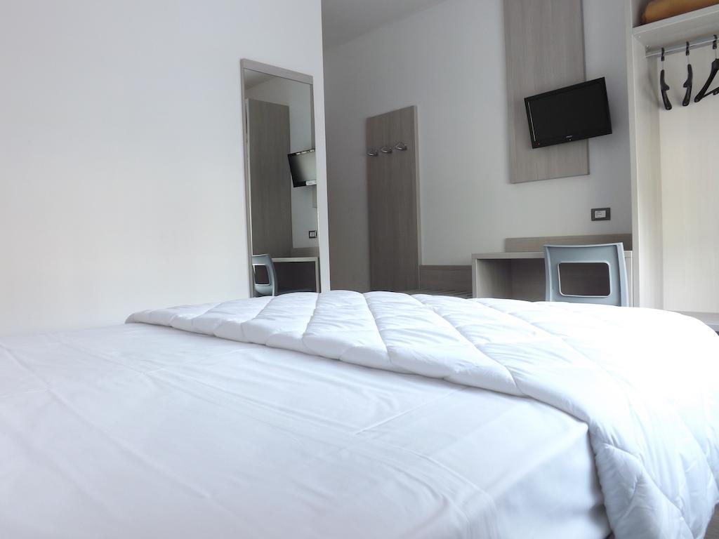 Hotel Ariston Болзано Екстериор снимка