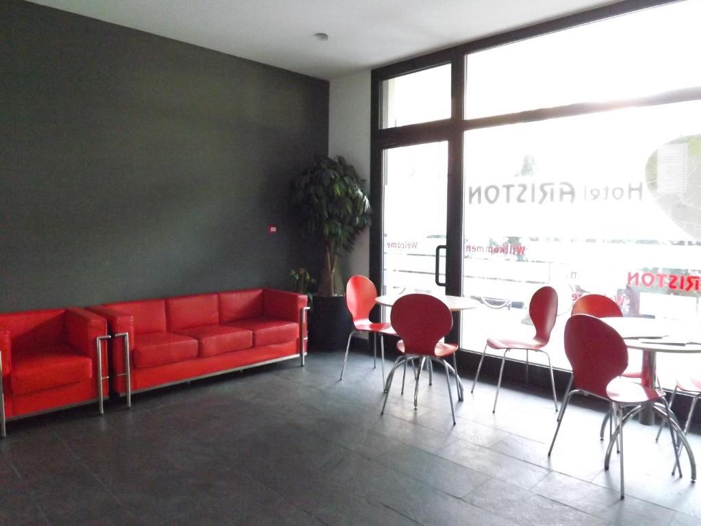 Hotel Ariston Болзано Екстериор снимка