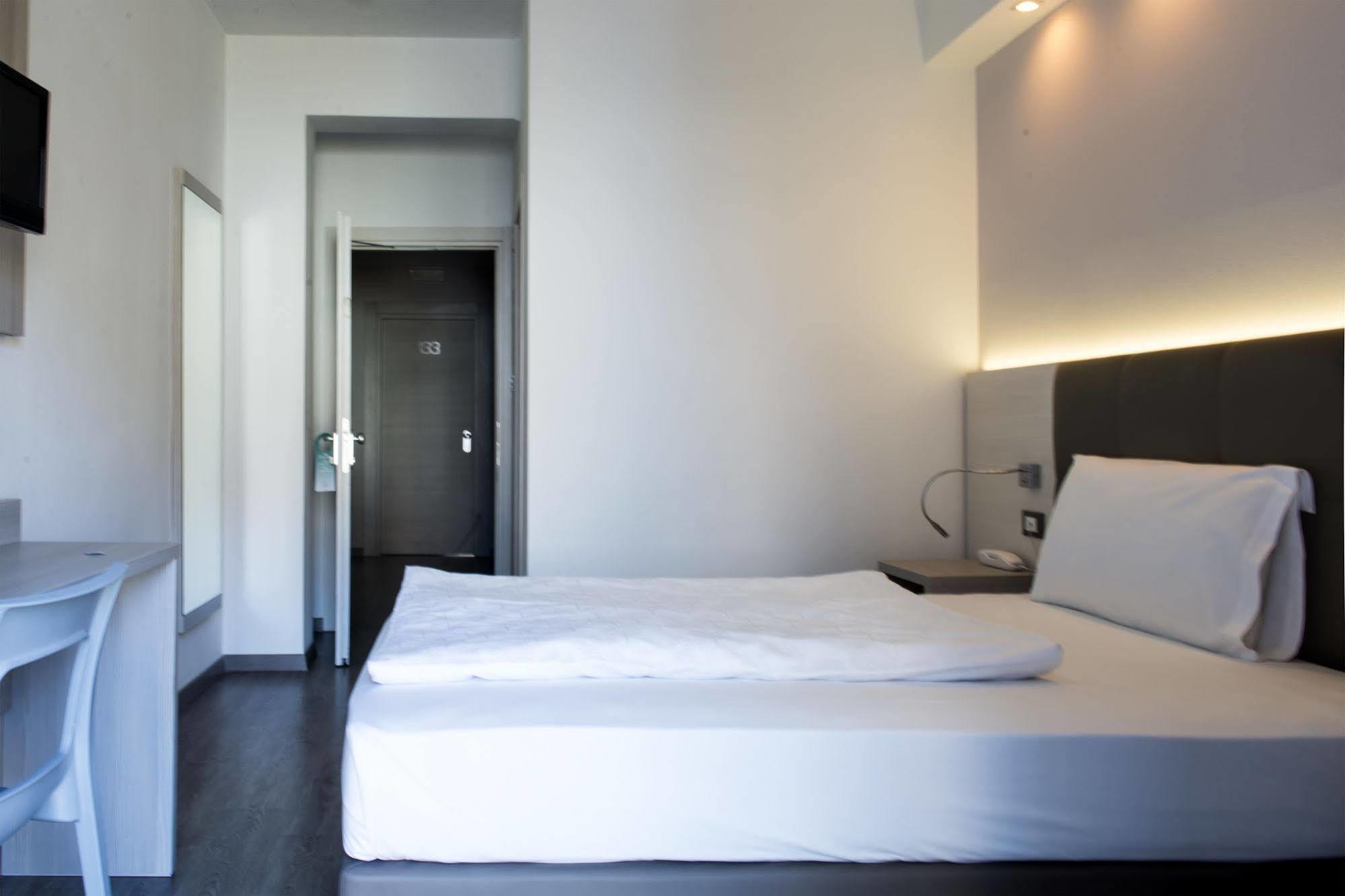 Hotel Ariston Болзано Екстериор снимка