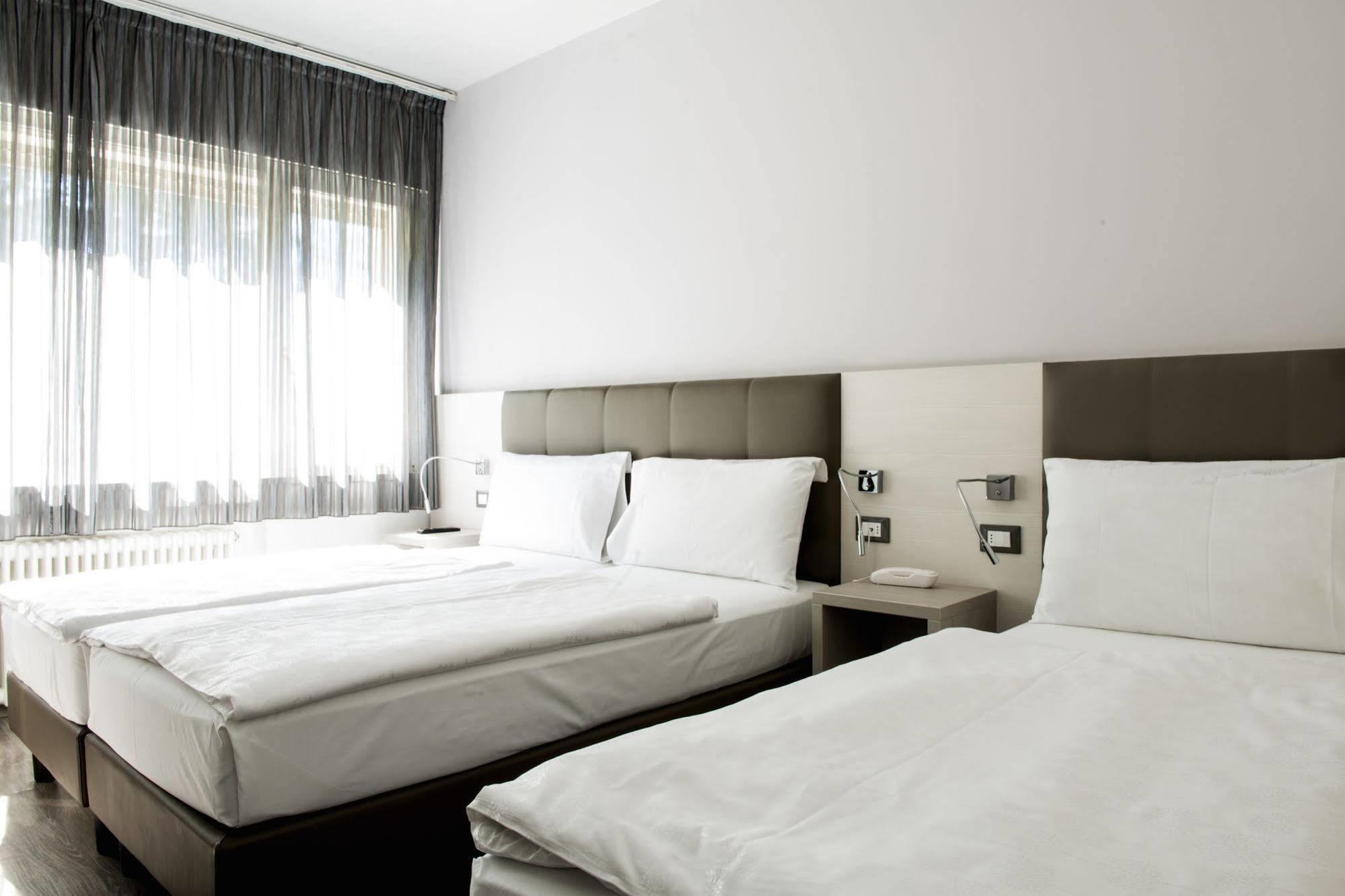 Hotel Ariston Болзано Екстериор снимка