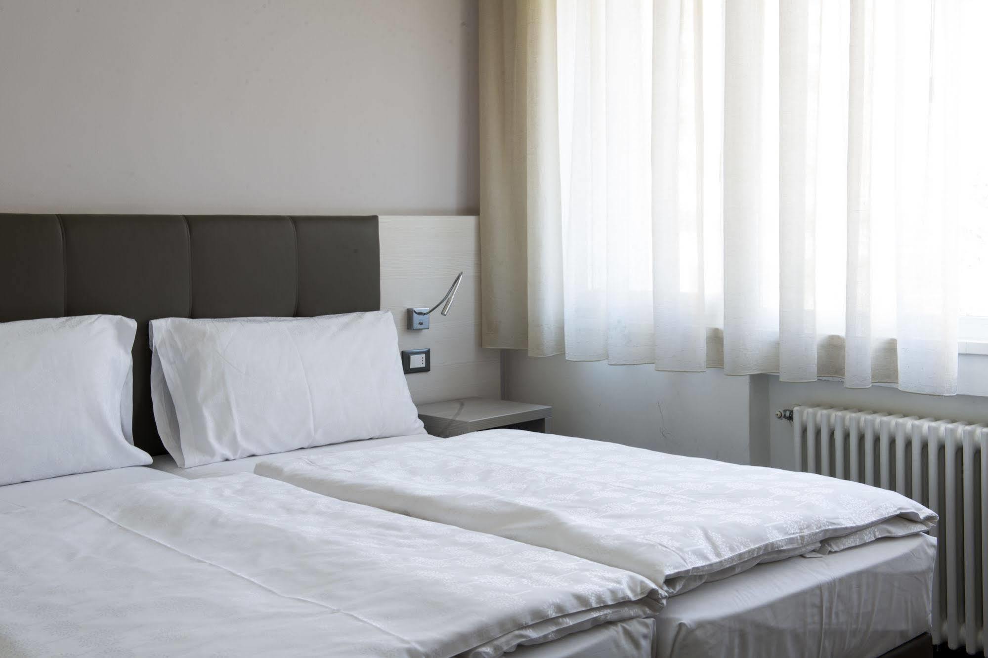 Hotel Ariston Болзано Екстериор снимка